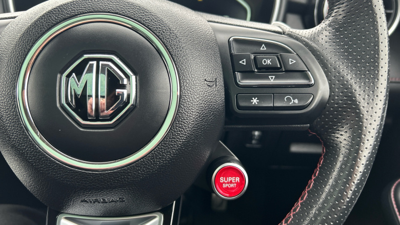 MG Hs 1.5 T-GDI Exclusive 5dr DCT Petrol Hatchback